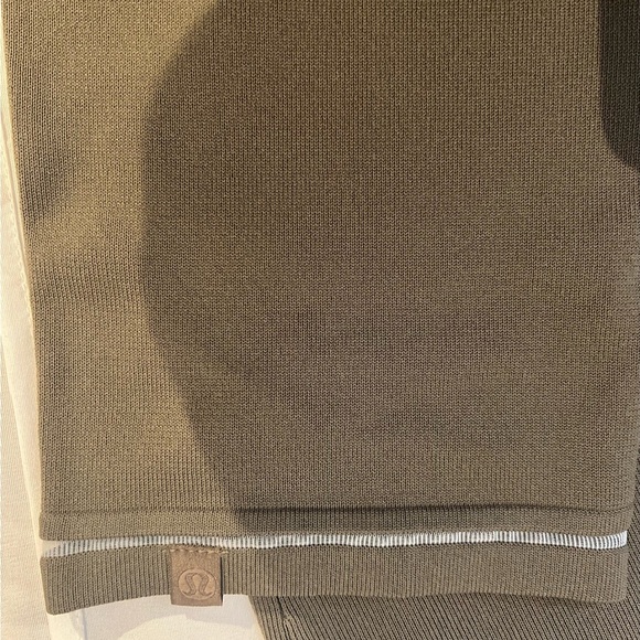 Lululemon Relaxed Pants Fit HR Knit Crop 24” Nomad Size : XS - Picture 8 of 16
